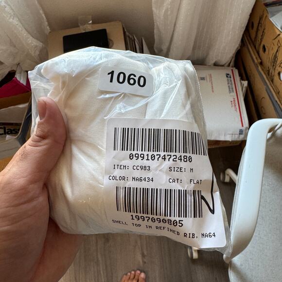 J.Crew Refined Rib Shell Tank WMNS M Cream Pullover Slim Fit Boatneck Satin Trim - Picture 7 of 7